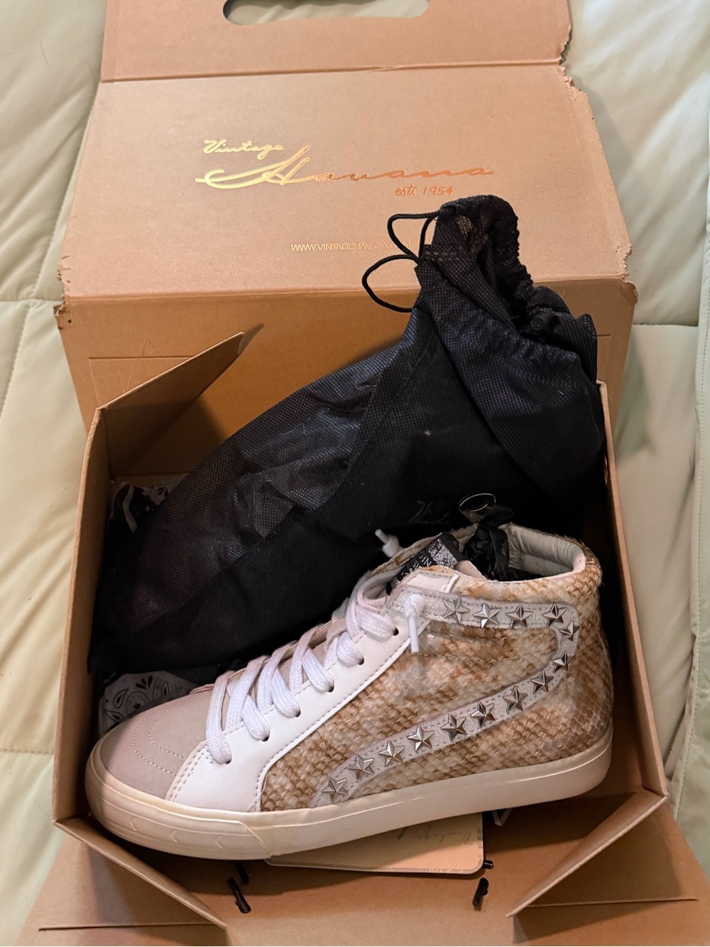 Vintage Havana White & Tan Star-Trim High-Top Sneakers